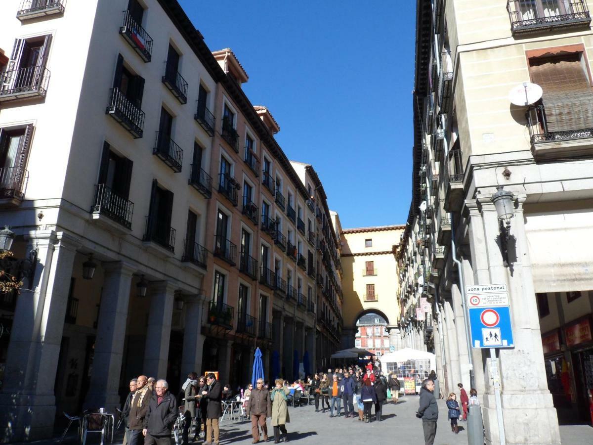 Ferienwohnung Los Ventanales Plaza Mayor Madrid Exterior foto